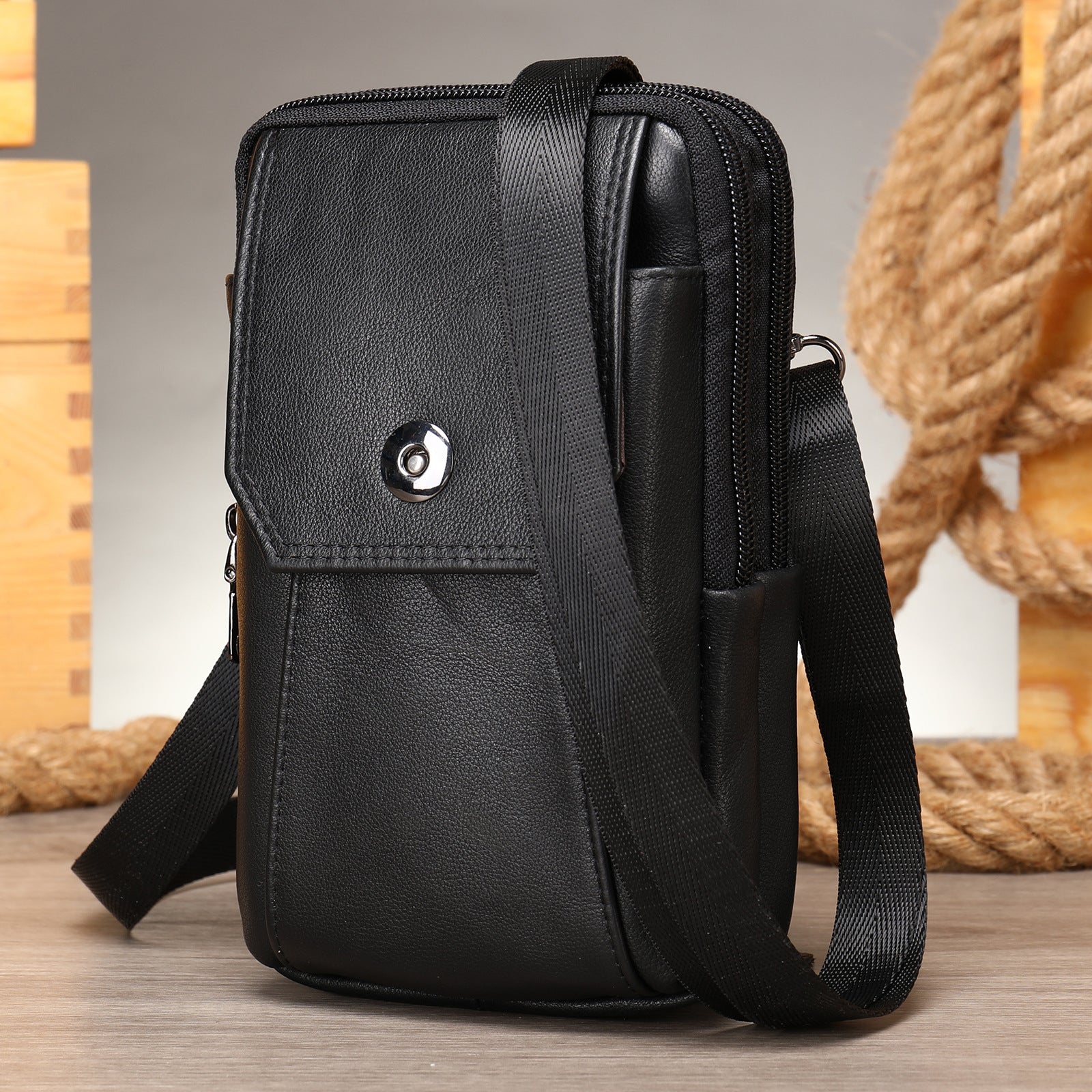 Men's Leather Casual One-shoulder Messenger Bag