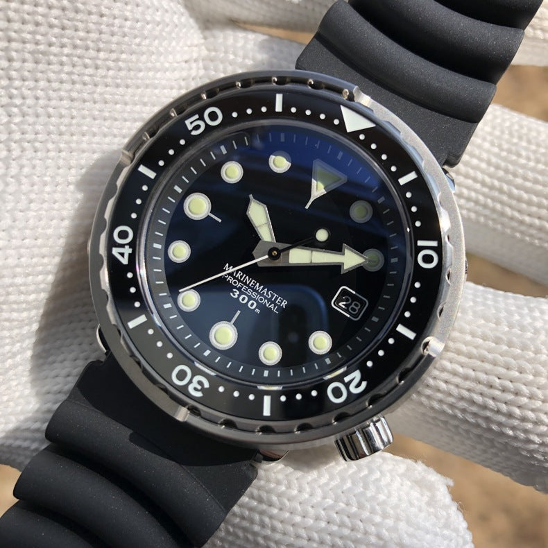 Diving watch:  Sapphire lens sports mechanical canned diving watch