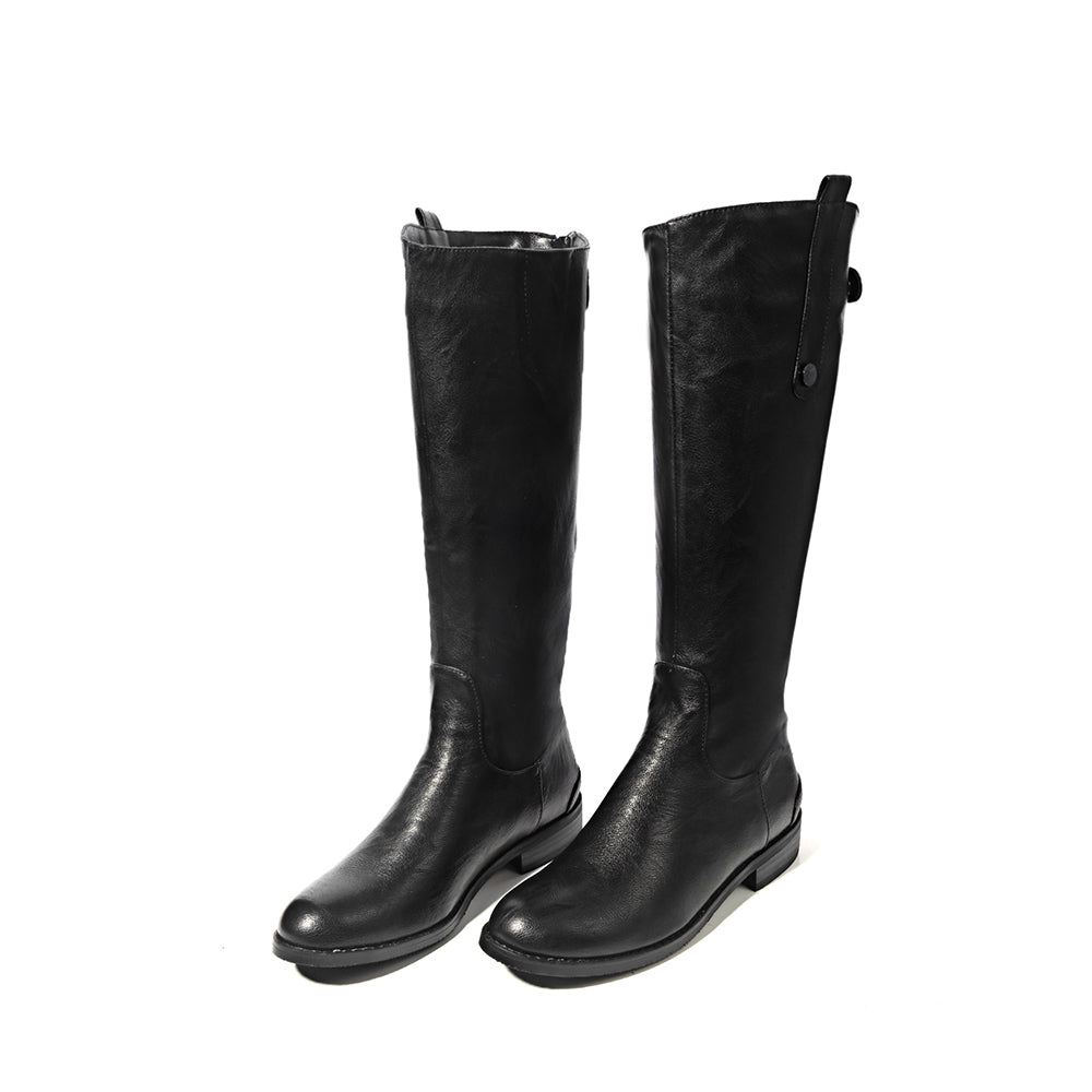 Contrasting color equestrian riding boots