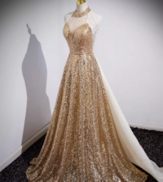 golden-evening-dress-women-senior-sense-host-high-end-atmosphere