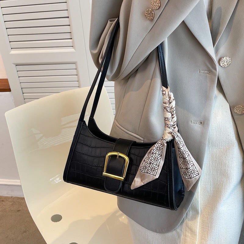 High Sense Special-interest Design Spring Versatile Fashion One Shoulder Underarm Baguette Bag