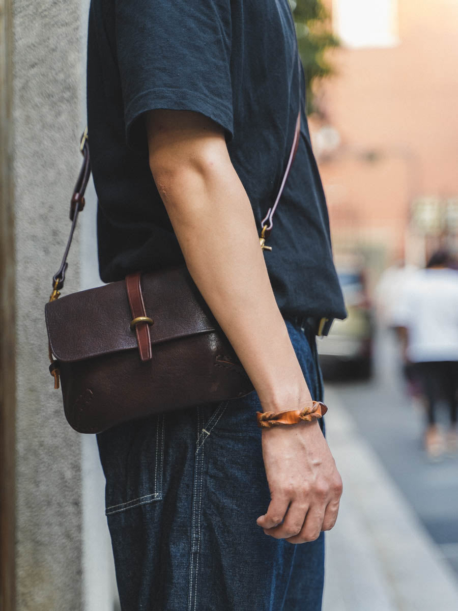 Vintage Leather One-shoulder Messenger Bag