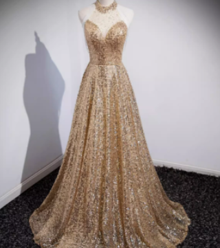 golden-evening-dress-women-senior-sense-host-high-end-atmosphere