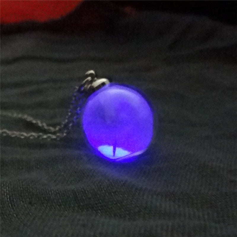 personalized-creative-bulb-multicolor-luminous-pendant-necklace